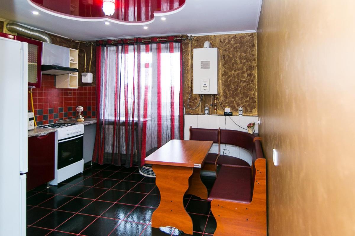 Vip Apartmens Faraon On Illinskaya 1 Floor Sumi Dış mekan fotoğraf